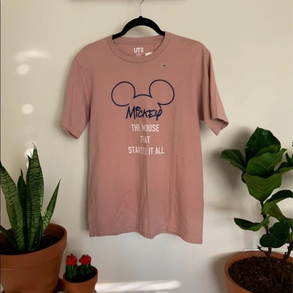 Women’s Disney Uniqlo TShirt Size M